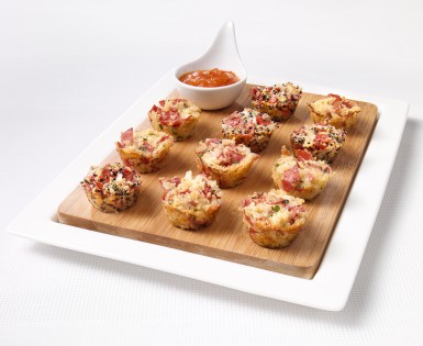 Quinoa pizza mini-bites with Amoré pepperoni