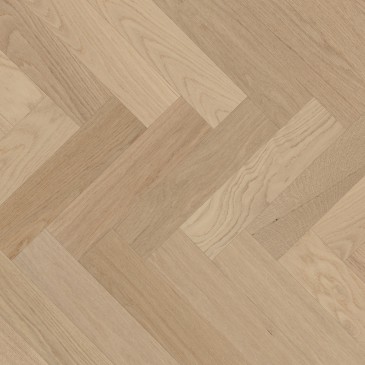 Beige White Oak Hardwood flooring / Ingrid Mirage Herringbone